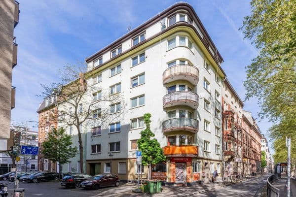 Pronájem bytu 1+1 40 m², Kaiser-Wilhelm-Ring 39, Mainz, Porýní-Falc Pronájem bytu 1+1 40 m², Kaiser-Wilhelm-Ring 39, Mainz, Porýní-Falc