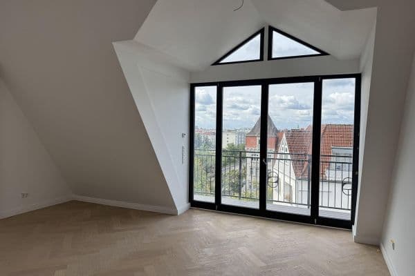Prodej bytu 3+1 82 m², Schönebergerstraße 9, Berlin, Berlín Prodej bytu 3+1 82 m², Schönebergerstraße 9, Berlin, Berlín