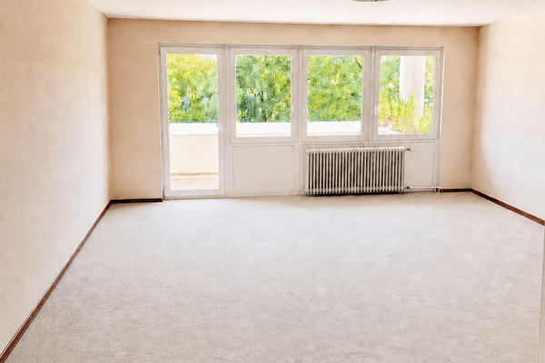 Prodej bytu 3+kk 102 m², Breitensteinweg 7, Fellbach-Schmiden Prodej bytu 3+kk 102 m², Breitensteinweg 7, Fellbach-Schmiden