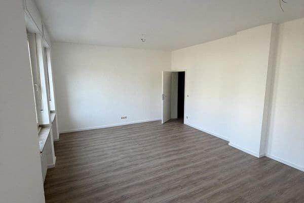 Pronájem bytu 2+1 60 m², Hülser Straße 373, Krefeld, Severní Porýní-Vestfálsko Pronájem bytu 2+1 60 m², Hülser Straße 373, Krefeld, Severní Porýní-Vestfálsko
