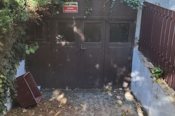 Pronájem garáže 18 m², Brno Pronájem garáže 18 m², Brno