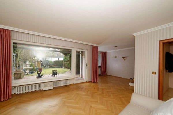 Prodej domu 118 m², pozemek 229 m², Litzelwiese 42, Frankfurt Prodej domu 118 m², pozemek 229 m², Litzelwiese 42, Frankfurt