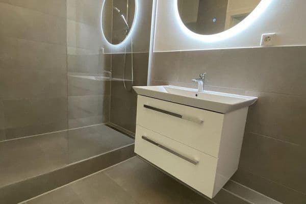 Pronájem bytu 2+1 48 m², Oeltingsallee 20a, Pinneberg Pronájem bytu 2+1 48 m², Oeltingsallee 20a, Pinneberg