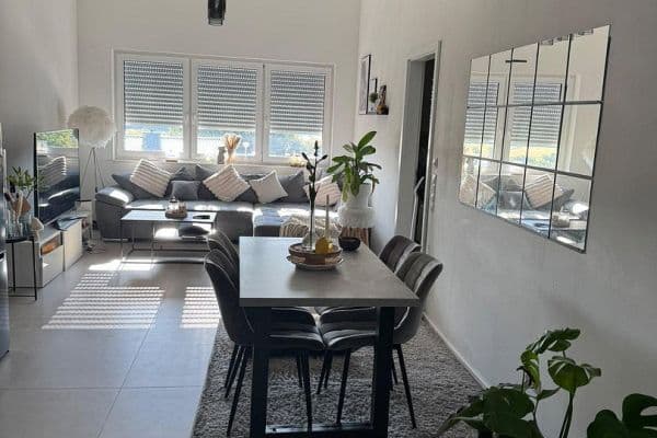 Pronájem bytu 3+1 92 m², Hümmerich Pronájem bytu 3+1 92 m², Hümmerich