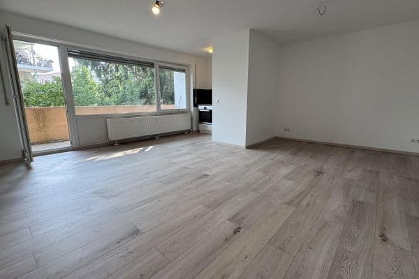 Pronájem bytu 1+1 44 m², Nansenstrasse 11, Wiesbaden-Biebrich Pronájem bytu 1+1 44 m², Nansenstrasse 11, Wiesbaden-Biebrich