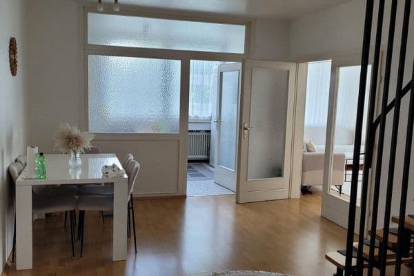 Pronájem bytu 4+1 121 m², Hauptstraße 44, Buxtehude, Dolní Sasko Pronájem bytu 4+1 121 m², Hauptstraße 44, Buxtehude, Dolní Sasko