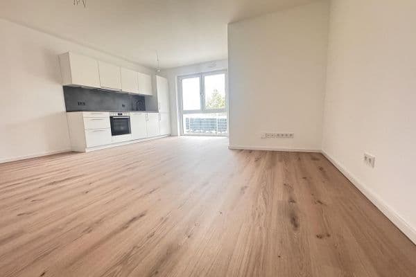 Pronájem bytu 2+1 65 m², Kreuzsteinstraße 7-9, Nürnberg Pronájem bytu 2+1 65 m², Kreuzsteinstraße 7-9, Nürnberg