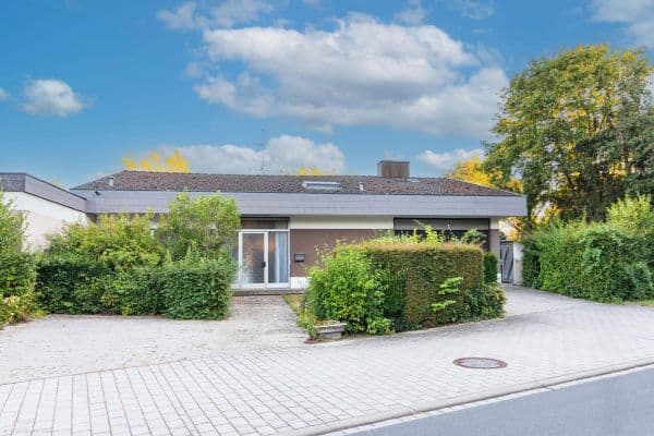Prodej domu 290 m², pozemek 909 m², Bayreuth, Bavorsko Prodej domu 290 m², pozemek 909 m², Bayreuth, Bavorsko