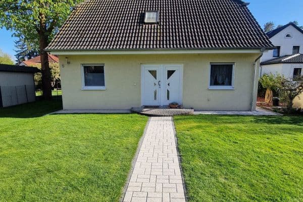 Prodej domu 116 m², pozemek 650 m², Glienicke/Nordbahn Prodej domu 116 m², pozemek 650 m², Glienicke/Nordbahn