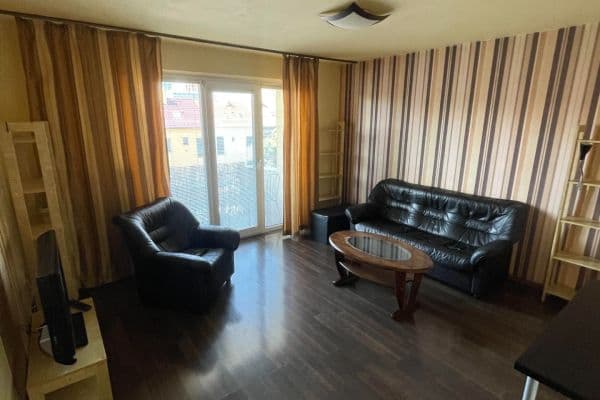 Pronájem bytu 2+1 56 m², Riazanská, Nové Mesto Pronájem bytu 2+1 56 m², Riazanská, Nové Mesto