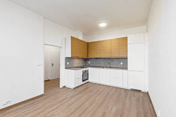 Prodej bytu 2+kk 35 m², Nad Kolčavkou, Praha Prodej bytu 2+kk 35 m², Nad Kolčavkou, Praha