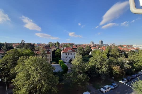 Prodej bytu 2+kk 45 m², Ruská, Praha Prodej bytu 2+kk 45 m², Ruská, Praha