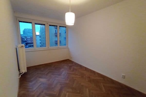 Pronájem bytu 2+1 56 m², Na Hrádku, Pardubice, Pardubický kraj Pronájem bytu 2+1 56 m², Na Hrádku, Pardubice, Pardubický kraj