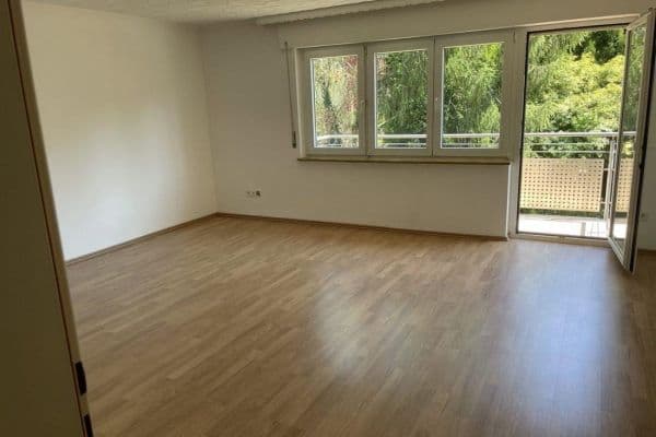 Pronájem bytu 3+1 78 m², Steinbügelstraße 23, Karlsruhe, Bádensko-Württembersko Pronájem bytu 3+1 78 m², Steinbügelstraße 23, Karlsruhe, Bádensko-Württembersko