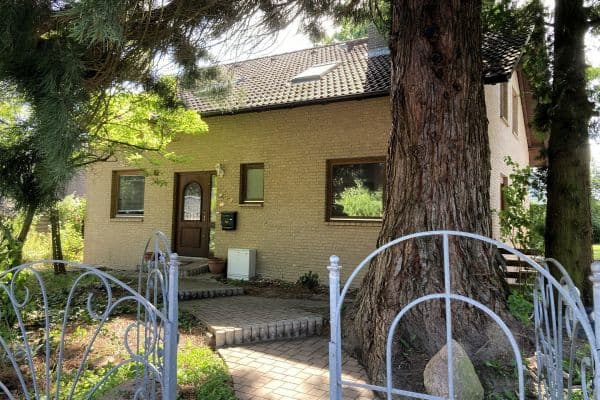 Prodej domu 156 m², pozemek 1.057 m², Lehre Prodej domu 156 m², pozemek 1.057 m², Lehre