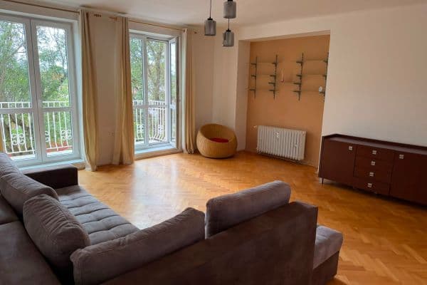 Pronájem bytu 2+1 74 m², Toužimská, Praha Pronájem bytu 2+1 74 m², Toužimská, Praha