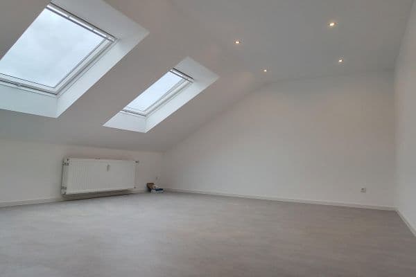 Pronájem bytu 4+1 95 m², Rödermark Pronájem bytu 4+1 95 m², Rödermark