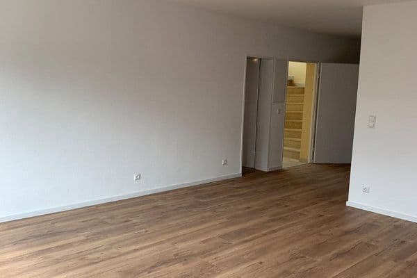Pronájem bytu 3+1 84 m², Neu-Isenburg, Hessen Pronájem bytu 3+1 84 m², Neu-Isenburg, Hessen