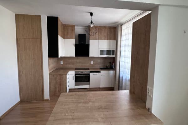 Pronájem bytu 3+kk 74 m², Botanická, Brno Pronájem bytu 3+kk 74 m², Botanická, Brno
