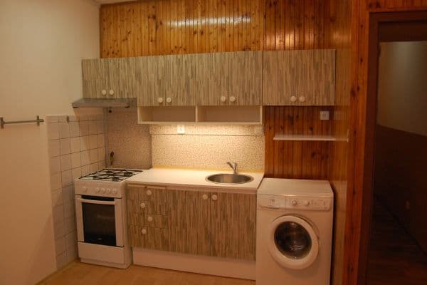 Pronájem bytu 2+kk 42 m², Kunětická, Pardubice Pronájem bytu 2+kk 42 m², Kunětická, Pardubice