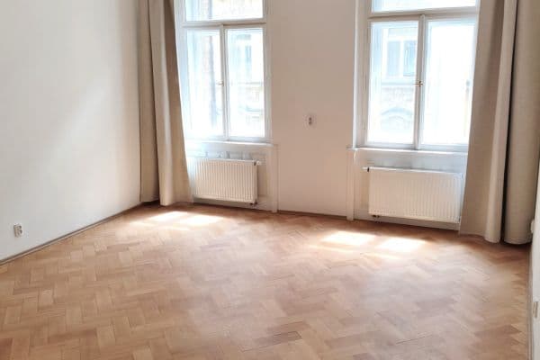 Pronájem bytu 1+kk 39 m², Soukenická, Praha Pronájem bytu 1+kk 39 m², Soukenická, Praha