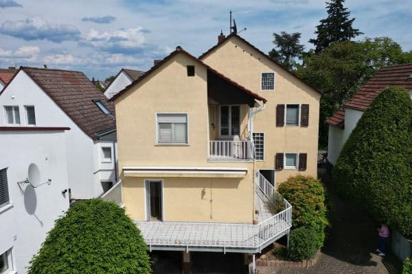 Prodej domu 216 m², pozemek 530 m², Weiterstadt Prodej domu 216 m², pozemek 530 m², Weiterstadt
