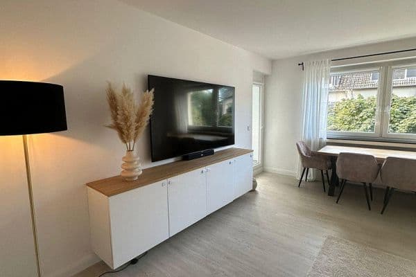 Prodej bytu 4+1 85 m², Wülferoder straße 18, Hannover, Dolní Sasko Prodej bytu 4+1 85 m², Wülferoder straße 18, Hannover, Dolní Sasko
