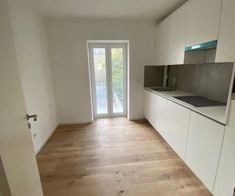 Pronájem bytu 2+1 60 m², Löwenstraße 30, Offenbach Pronájem bytu 2+1 60 m², Löwenstraße 30, Offenbach