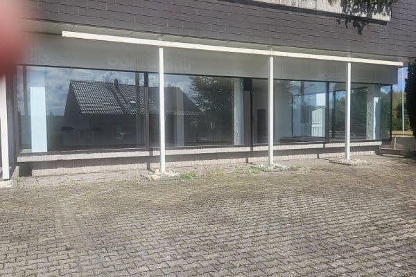 Pronájem nebytového prostoru 300 m², Einsteinstraße 2, Schramberg Pronájem nebytového prostoru 300 m², Einsteinstraße 2, Schramberg