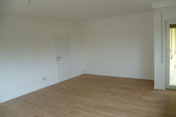 Pronájem bytu 3+1 100 m², Wippenbacherstr. 31, Ortenberg Pronájem bytu 3+1 100 m², Wippenbacherstr. 31, Ortenberg