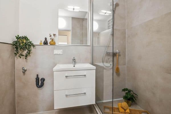 Prodej bytu 3+1 89 m², Breslauer Str.20, Saarbrücken, Země Sársko Prodej bytu 3+1 89 m², Breslauer Str.20, Saarbrücken, Země Sársko
