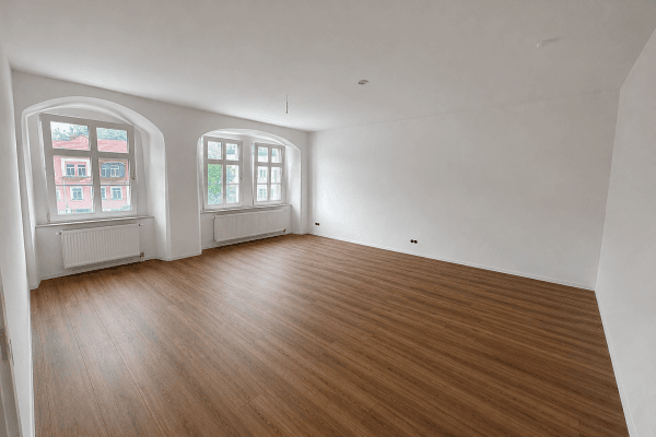 Pronájem bytu 4+1 93 m², Petersstraße 3, Weida Pronájem bytu 4+1 93 m², Petersstraße 3, Weida