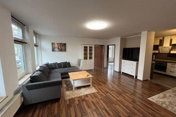 Pronájem bytu 3+1 84 m², Am Falkenberg 106, Berlin, Berlín Pronájem bytu 3+1 84 m², Am Falkenberg 106, Berlin, Berlín