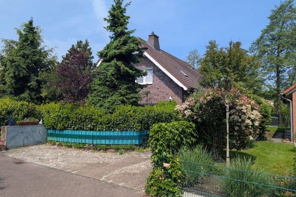 Prodej domu 216 m², pozemek 432 m², Langenfeld (Rheinland) Prodej domu 216 m², pozemek 432 m², Langenfeld (Rheinland)
