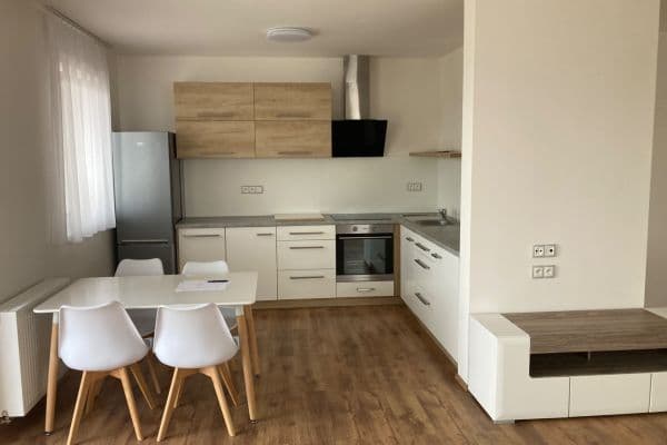 Pronájem bytu 3+kk 78 m², Ve Dvojích, SO POÚ Šlapanice Pronájem bytu 3+kk 78 m², Ve Dvojích, SO POÚ Šlapanice