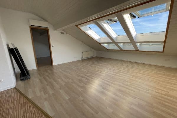 Pronájem bytu 2+1 55 m², Freudental Pronájem bytu 2+1 55 m², Freudental