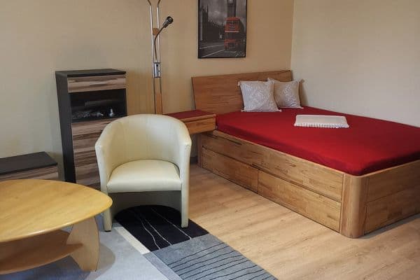 Pronájem bytu 1+1 54 m², worms Pronájem bytu 1+1 54 m², worms