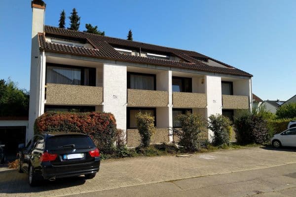 Pronájem bytu 1+1 40 m², Schurwaldstr. 4, Esslingen Pronájem bytu 1+1 40 m², Schurwaldstr. 4, Esslingen
