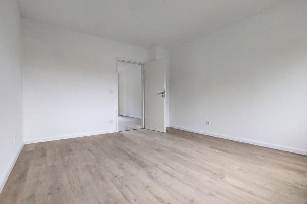 Pronájem bytu 3+1 78 m², Richard-Wagner-Str. 54, Saarbrücken, Země Sársko Pronájem bytu 3+1 78 m², Richard-Wagner-Str. 54, Saarbrücken, Země Sársko