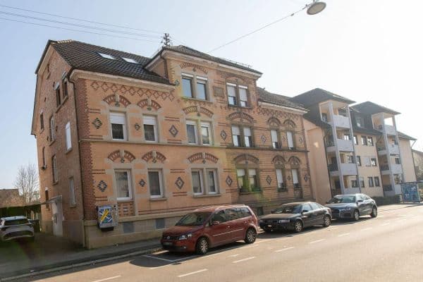 Pronájem bytu 2+1 45 m², Klingenbergstr. 153, Heilbronn, Bádensko-Württembersko Pronájem bytu 2+1 45 m², Klingenbergstr. 153, Heilbronn, Bádensko-Württembersko