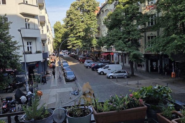 Prodej bytu 2+1 75 m², Simon-Dach Straße 9, Berlin, Berlín Prodej bytu 2+1 75 m², Simon-Dach Straße 9, Berlin, Berlín