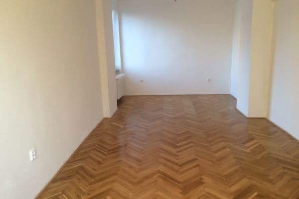 Prodej bytu 1+1 50 m², Ke Strašnické, Praha Prodej bytu 1+1 50 m², Ke Strašnické, Praha