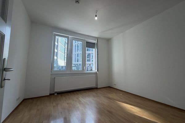 Pronájem bytu 2+1 40 m², Gleimstraße 14, Frankfurt am Main Pronájem bytu 2+1 40 m², Gleimstraße 14, Frankfurt am Main