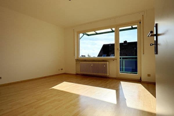 Pronájem bytu 1+kk 28 m², Frankfurt Pronájem bytu 1+kk 28 m², Frankfurt