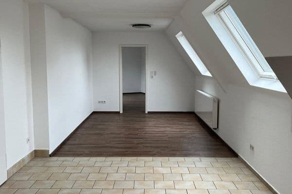 Pronájem bytu 2+1 49 m², Ludwigshafen Pronájem bytu 2+1 49 m², Ludwigshafen