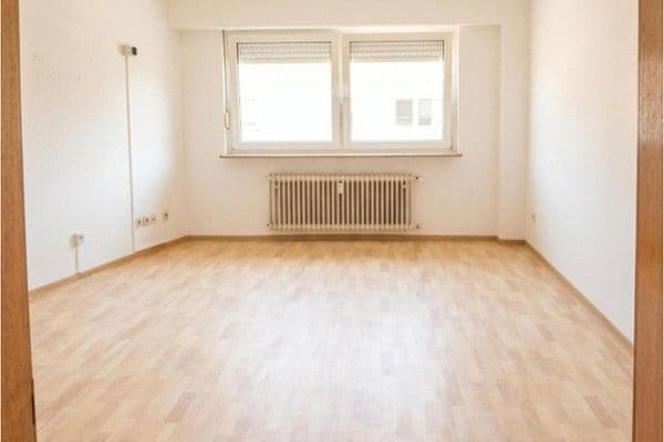 Pronájem bytu 3+1 75 m², Kühlweinstraße 4, Völklingen Pronájem bytu 3+1 75 m², Kühlweinstraße 4, Völklingen