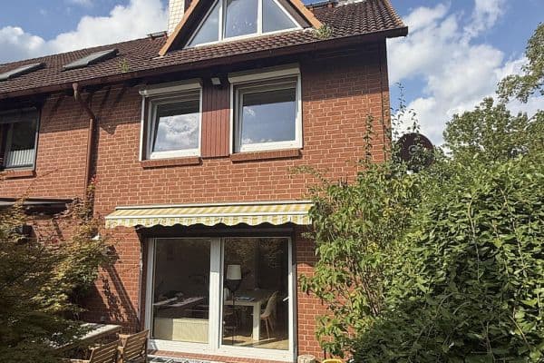 Pronájem domu 150 m², pozemek 400 m², Tunnkoppelring 55a, Hamburg Pronájem domu 150 m², pozemek 400 m², Tunnkoppelring 55a, Hamburg