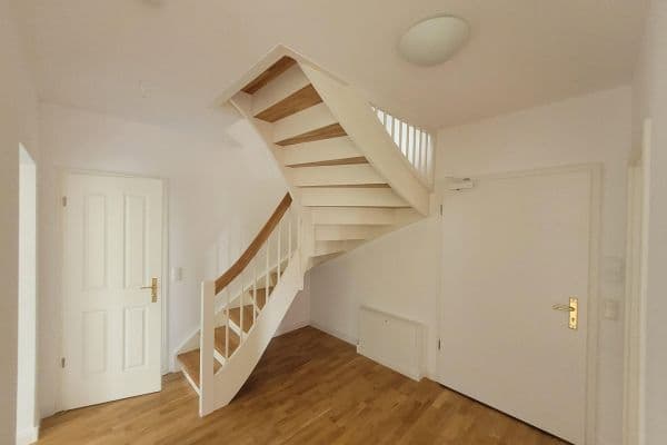 Prodej bytu 5+1 113 m², Genovevastraße 6, Berlin, Berlín Prodej bytu 5+1 113 m², Genovevastraße 6, Berlin, Berlín