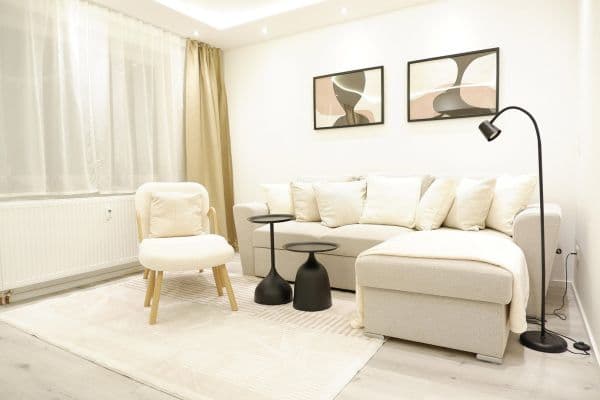 Pronájem bytu 2+1 58 m², Rappenberghalde 29, Tübingen Pronájem bytu 2+1 58 m², Rappenberghalde 29, Tübingen