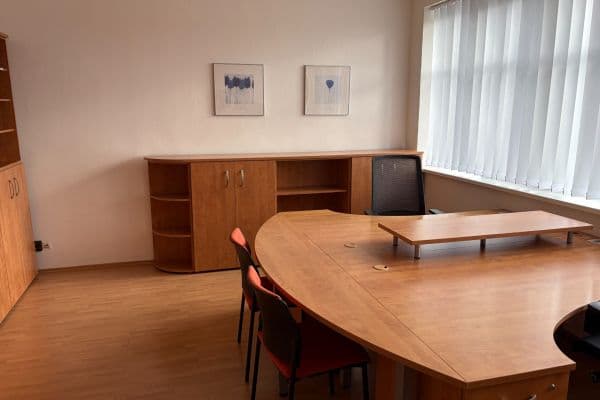 Pronájem nebytového prostoru 120 m², Hornokrčská, Praha Pronájem nebytového prostoru 120 m², Hornokrčská, Praha